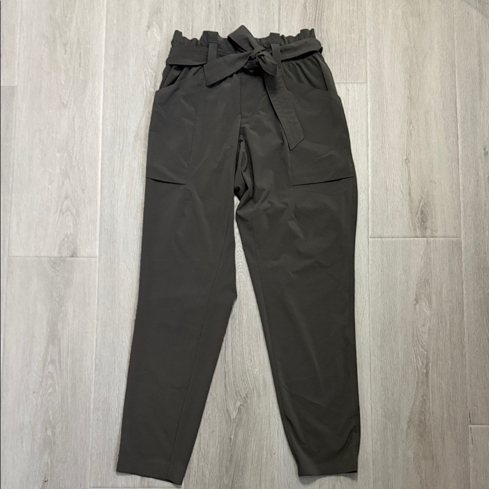ATHELTA Women's Black Olive Green High Waist Pants size 0